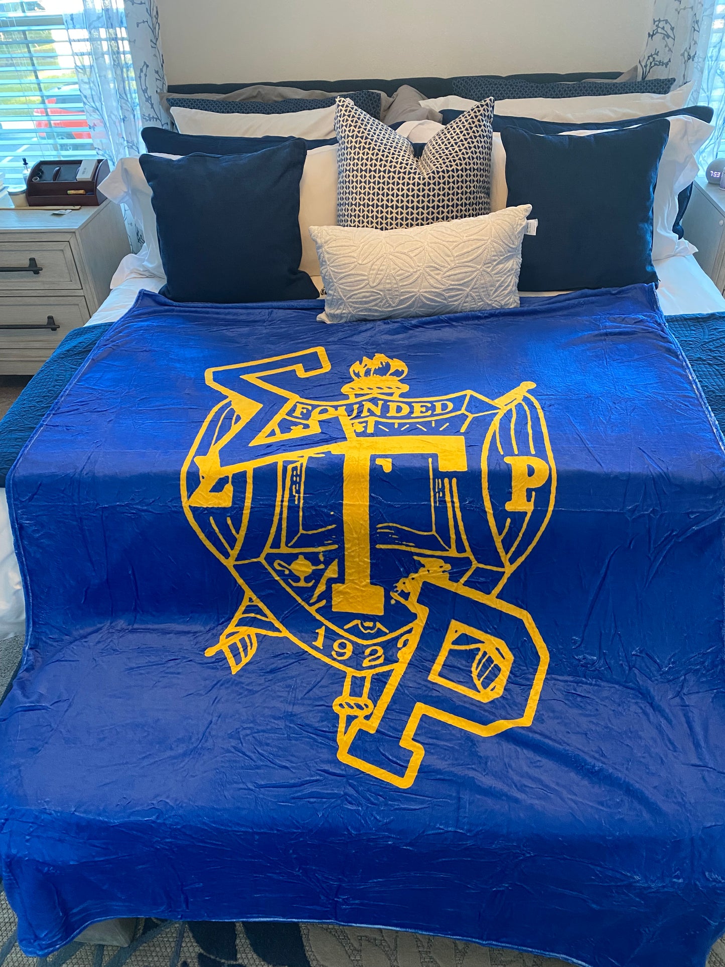 Sigma Gamma Rho Fleece Blanket – Blue & Gold with Greek Letters